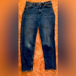 H&M Mom Jeans!